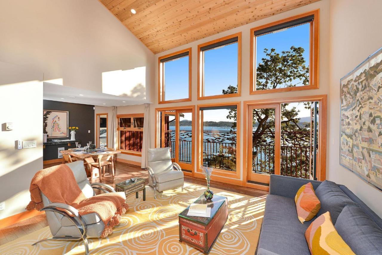 Salishan Tree House Suite Cowichan Bay Exteriör bild
