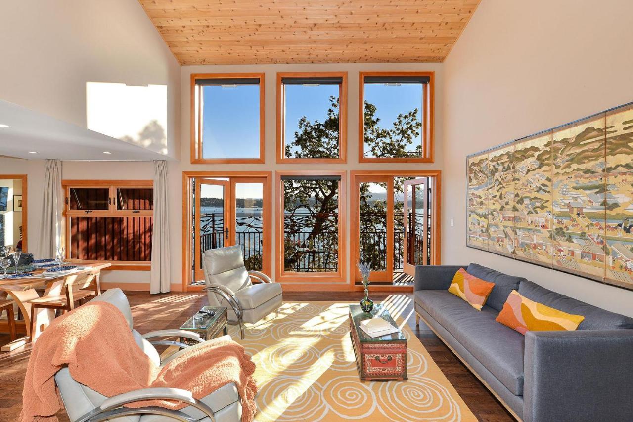 Salishan Tree House Suite Cowichan Bay Exteriör bild