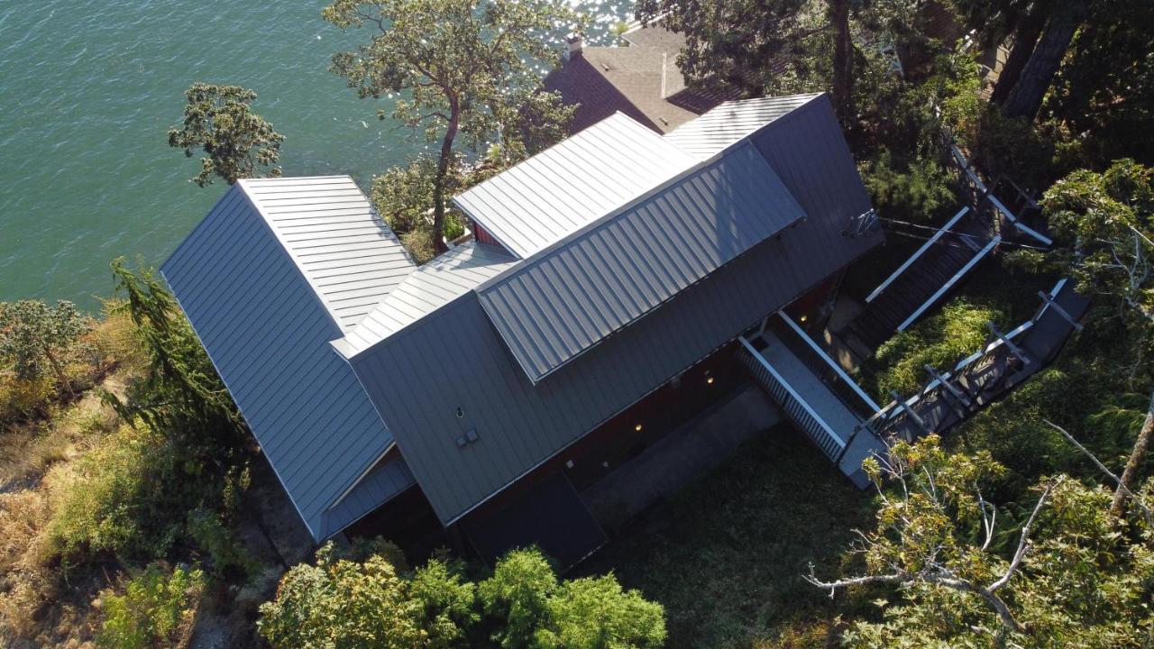 Salishan Tree House Suite Cowichan Bay Exteriör bild