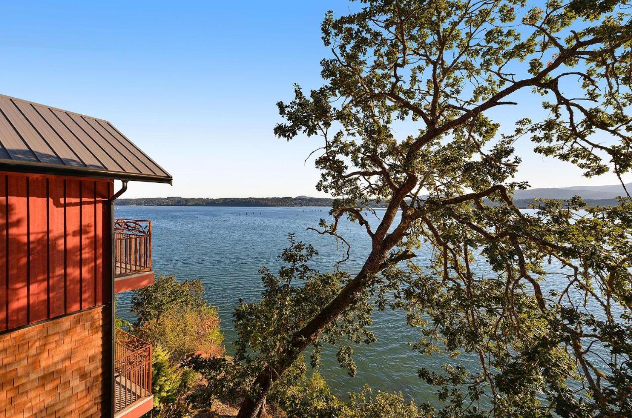 Salishan Tree House Suite Cowichan Bay Exteriör bild