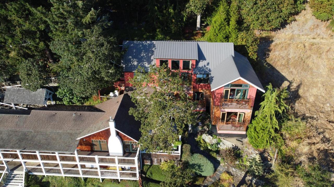 Salishan Tree House Suite Cowichan Bay Exteriör bild